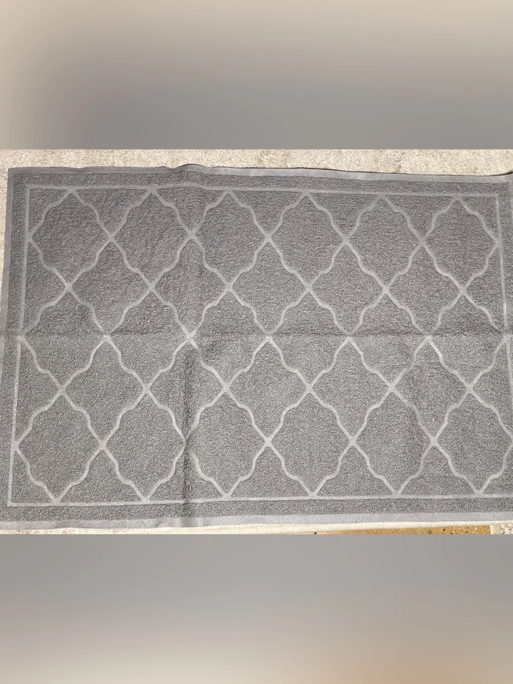 Extra Large Non-Slip Cat Litter Mat Gray Webbed Pattern for Effortless Cleaning